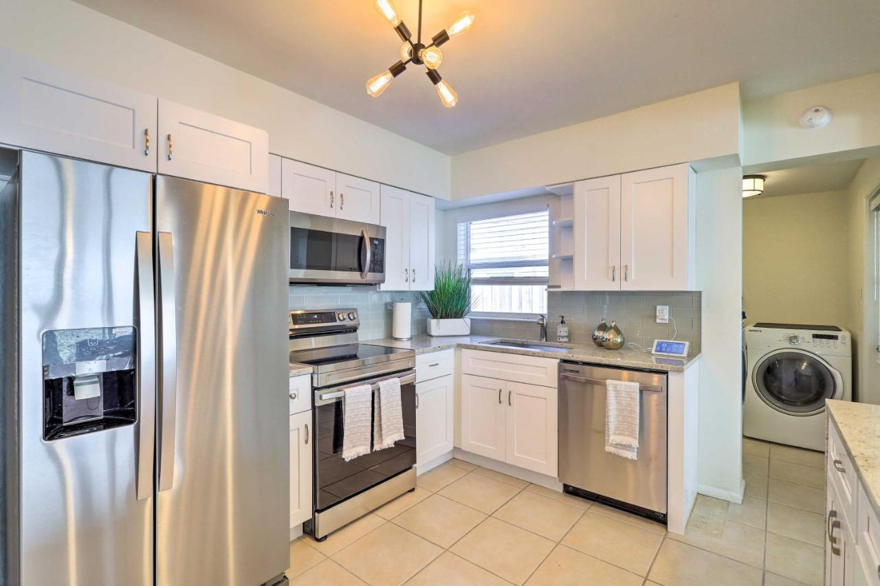 Cute And Cozy Florida Duplex Walk To Beaches! Cocoa Beach Exterior photo