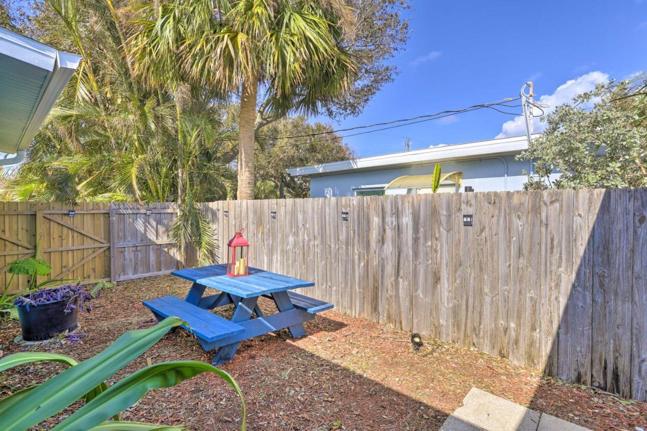 Cute And Cozy Florida Duplex Walk To Beaches! Cocoa Beach Exterior photo